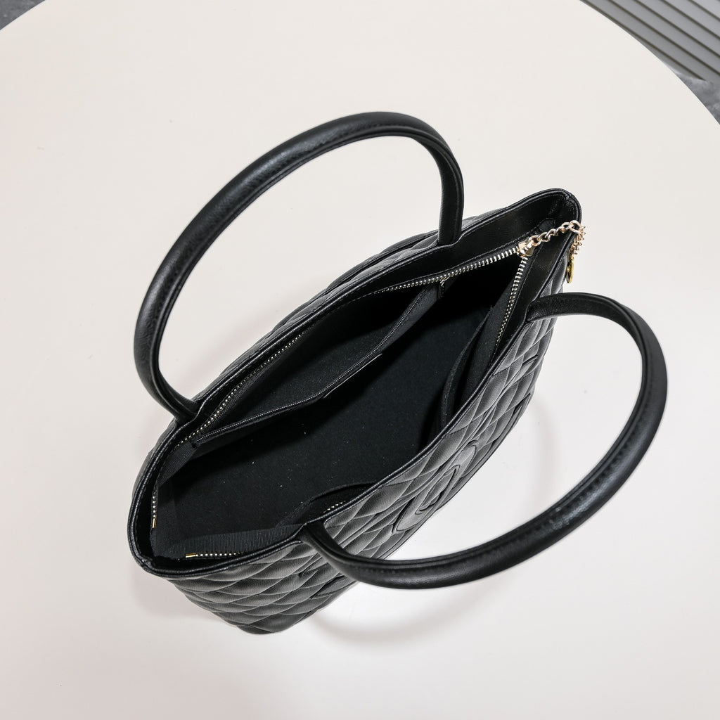 CHA Luxury Classic Vintagep Hilton Bag 0425050702