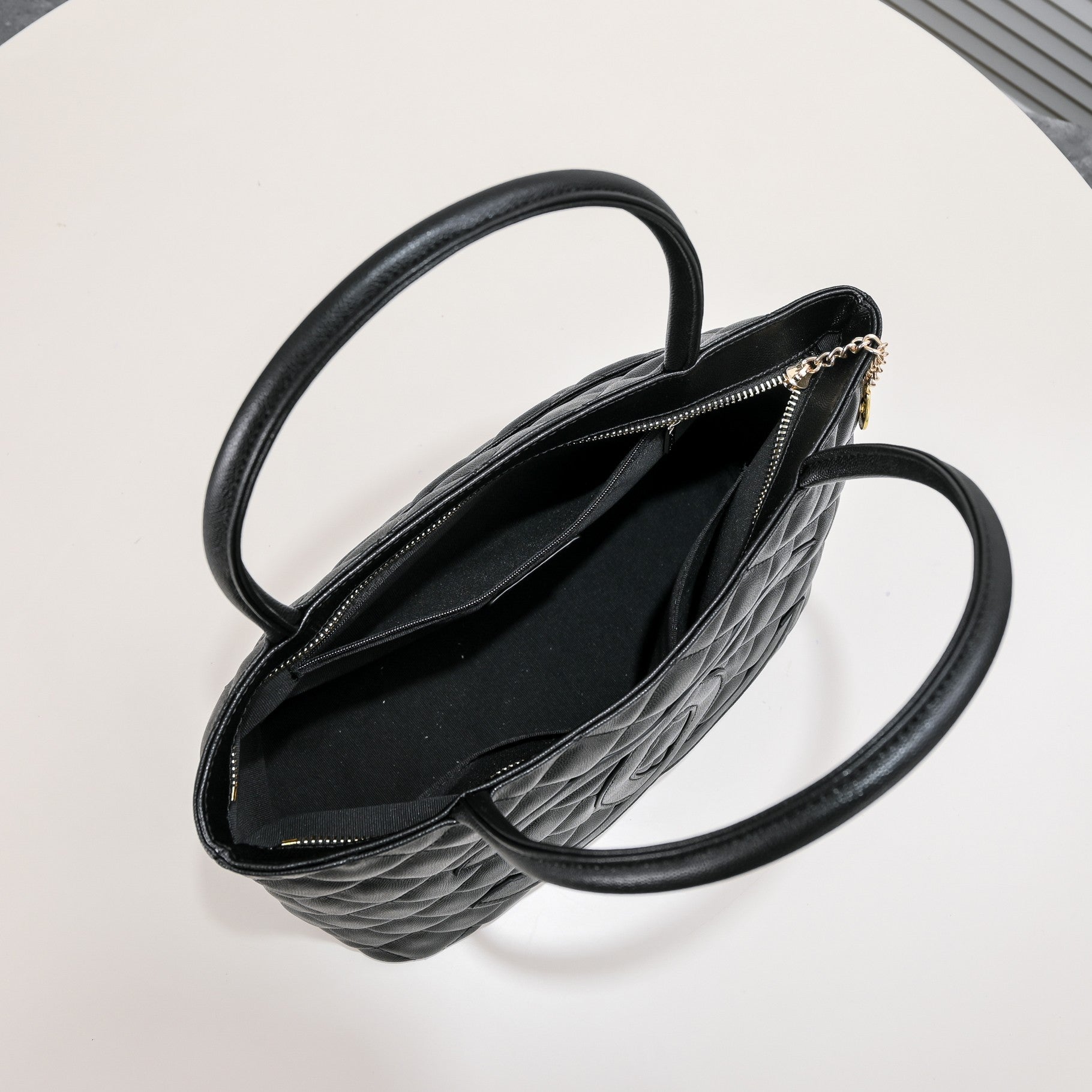 CHA Luxury Classic Vintagep Hilton Bag 0425050702