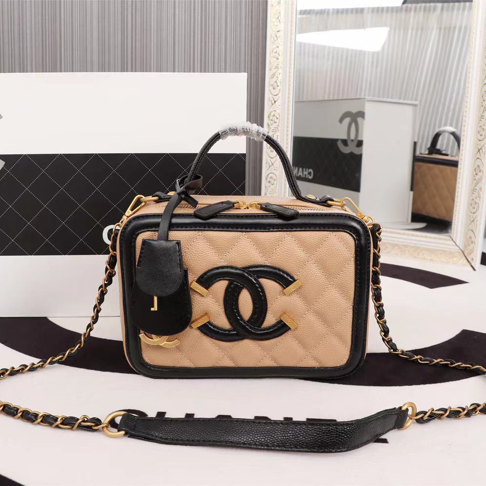 Vanity Case In Brown Leather