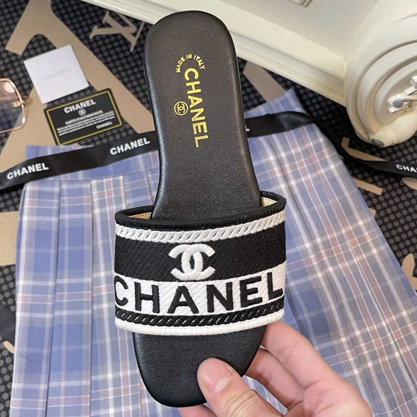 Fashionable Embroidered Slippers PD04062602