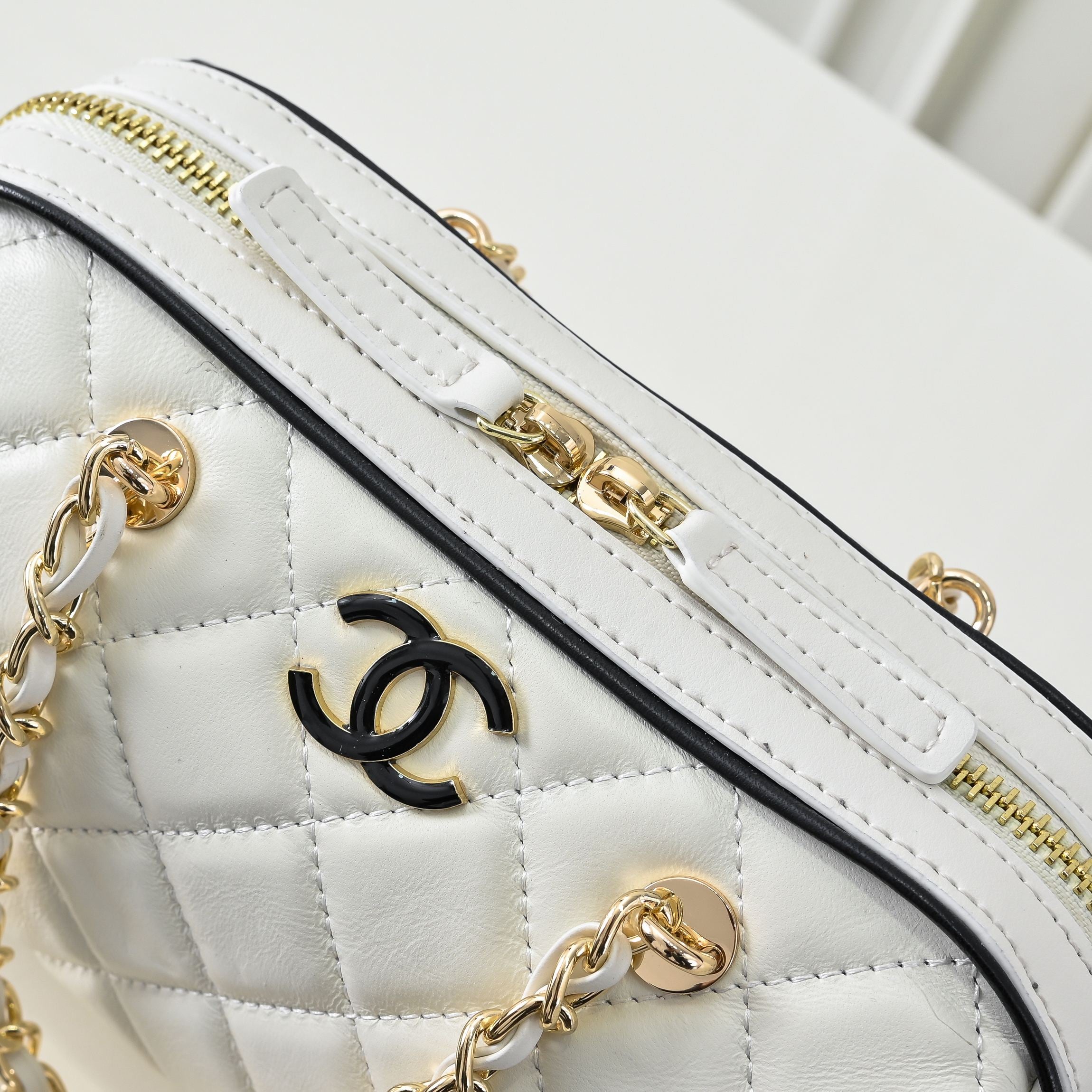 25P Mini Leather Bowling Bag With Chain 0425031424