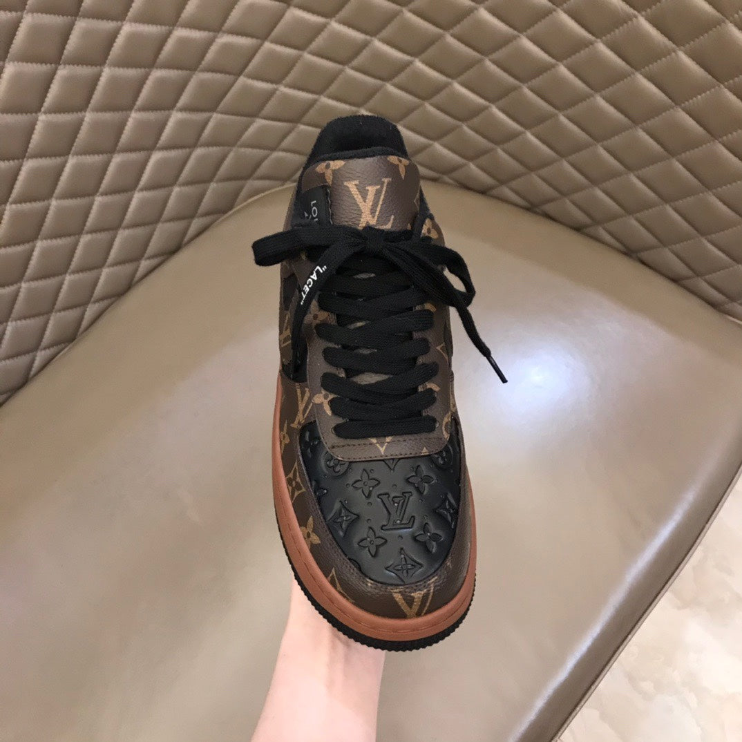V& Jointly Signed Sneakers X3 0425052001