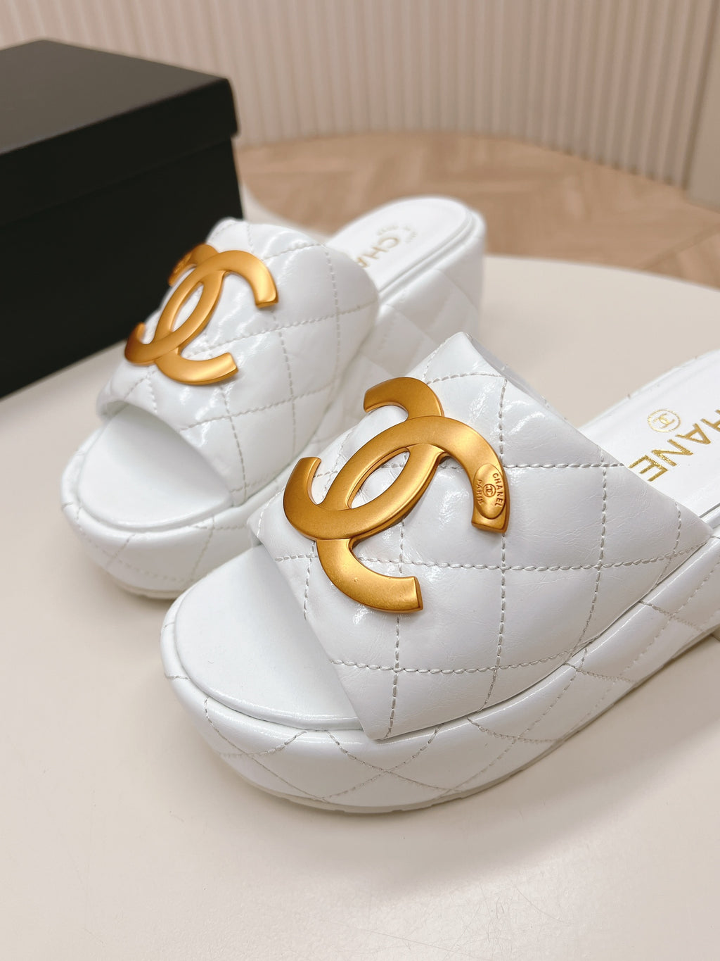 Chane1 top fashion thick-soled rhombus slippers 0724030812