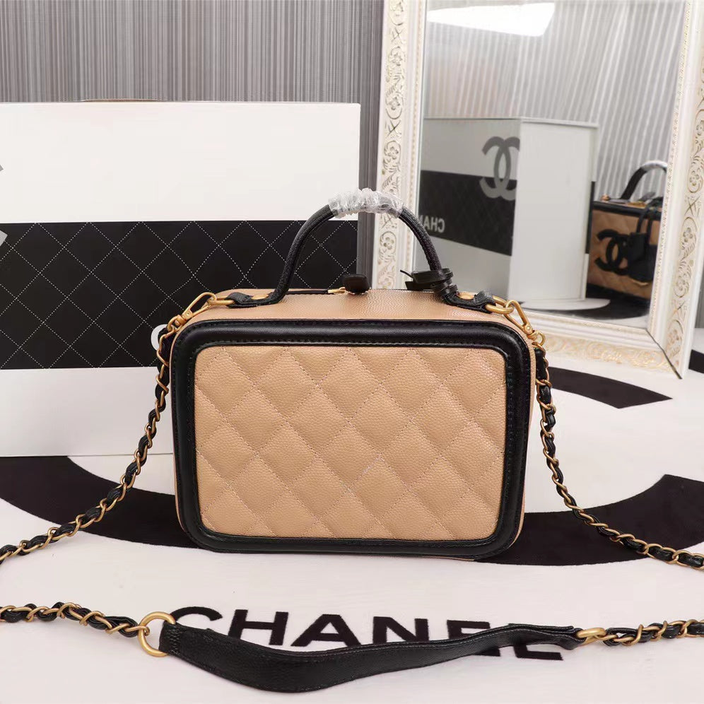 Vanity Case In Brown Leather