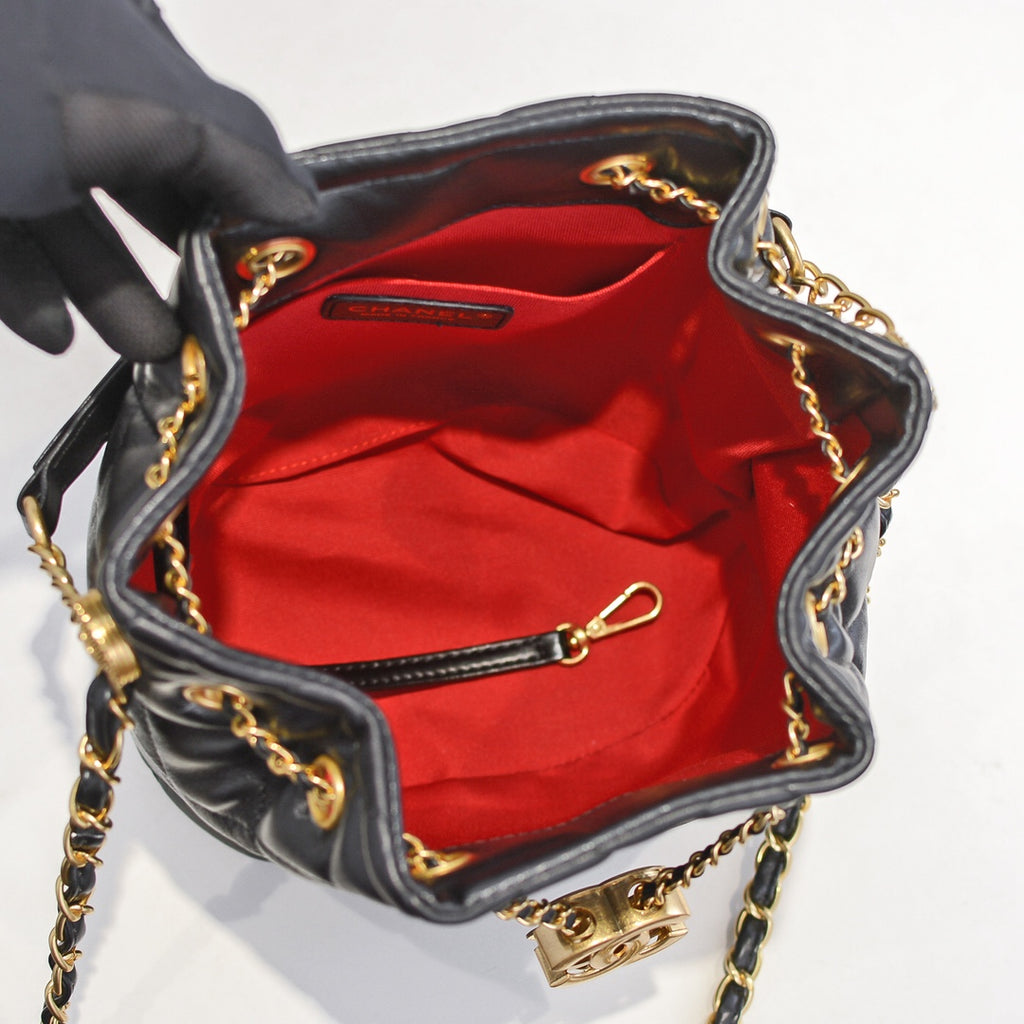 Classic Diamond Pattern Vintage Drawstring Button Bag 04250032601