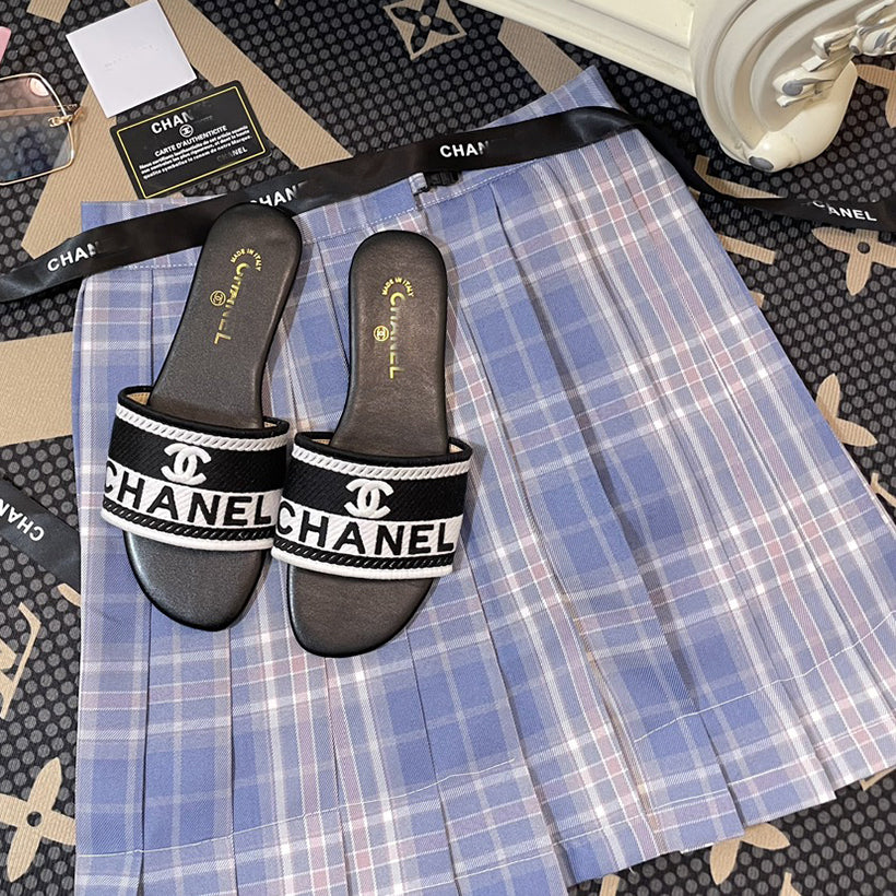 Fashionable Embroidered Slippers PD04062602