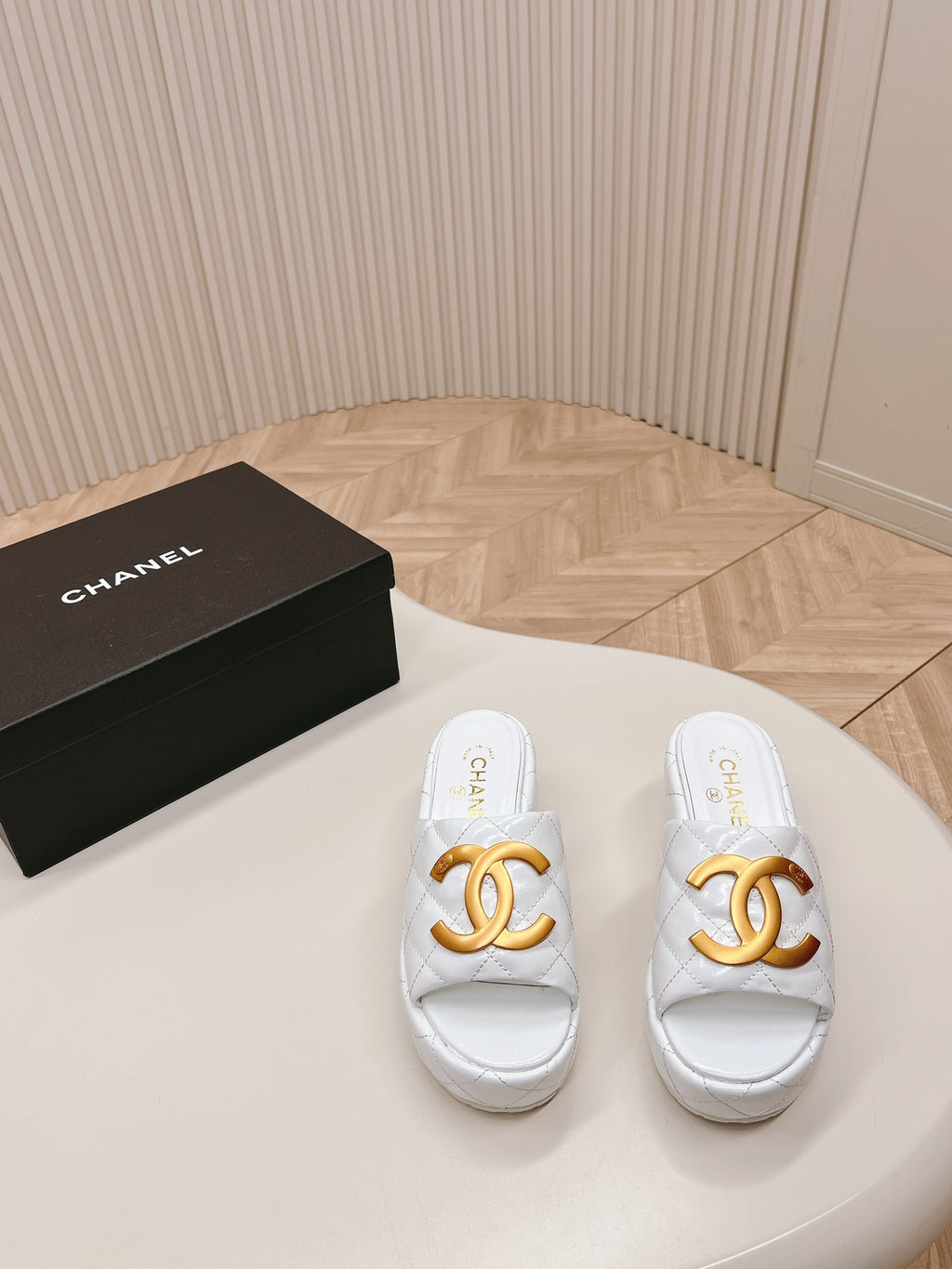 Chane1 top fashion thick-soled rhombus slippers 0724030812