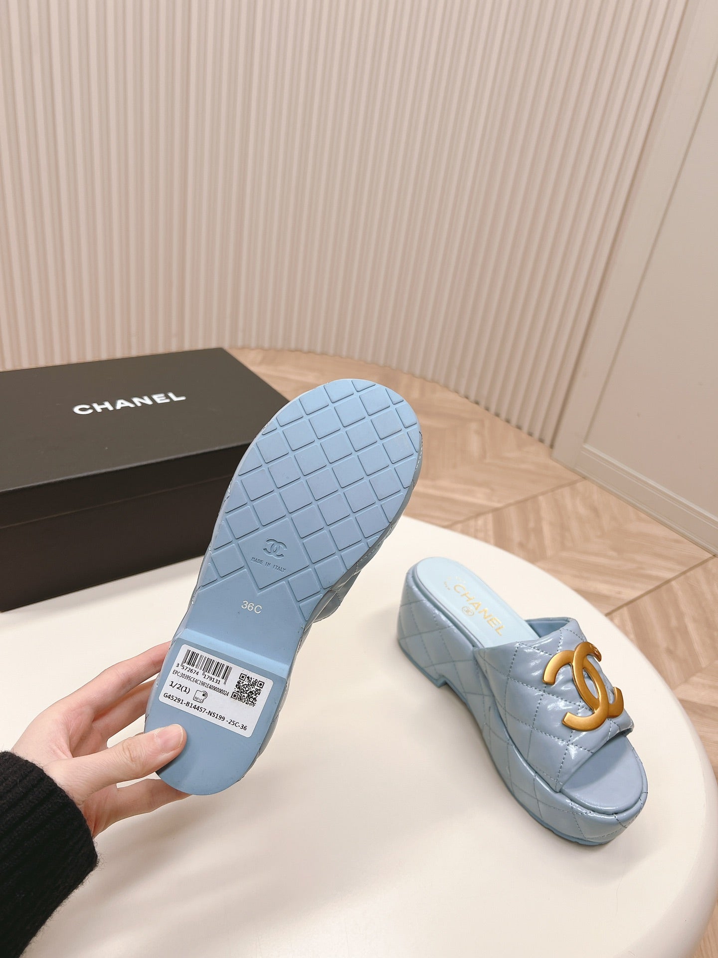 Chane1 top fashion thick-soled rhombus slippers 0724030812