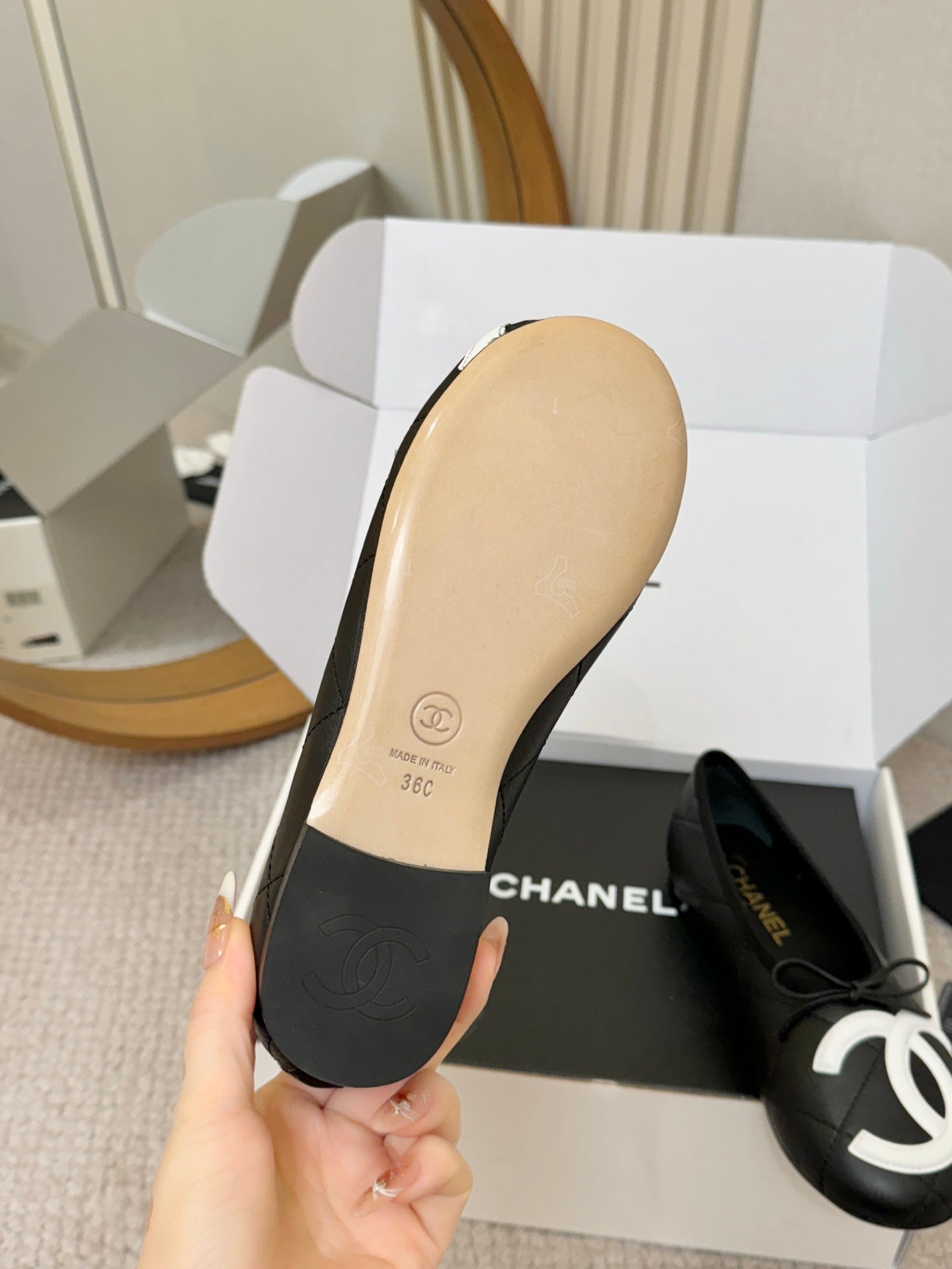 2026 Spring/Summer New Arrival Large Logo Flat Shoes XC0426052205